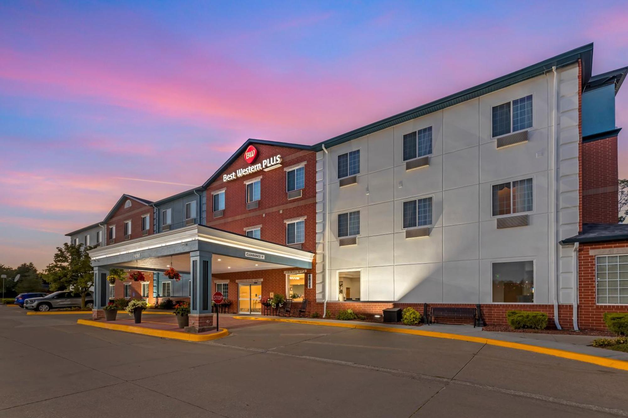 Best Western Plus Des Moines West Inn&Suites Clive Exterior foto